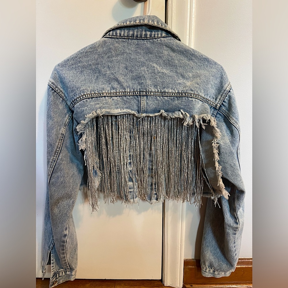Fringe Back Raw Hem Crop Denim Jacket